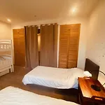 Spacious Duplex With Terrace In The Middle Of The Center דירה גנט