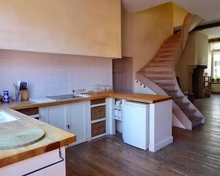 Spacious Duplex With Terrace In The Middle Of The Center *