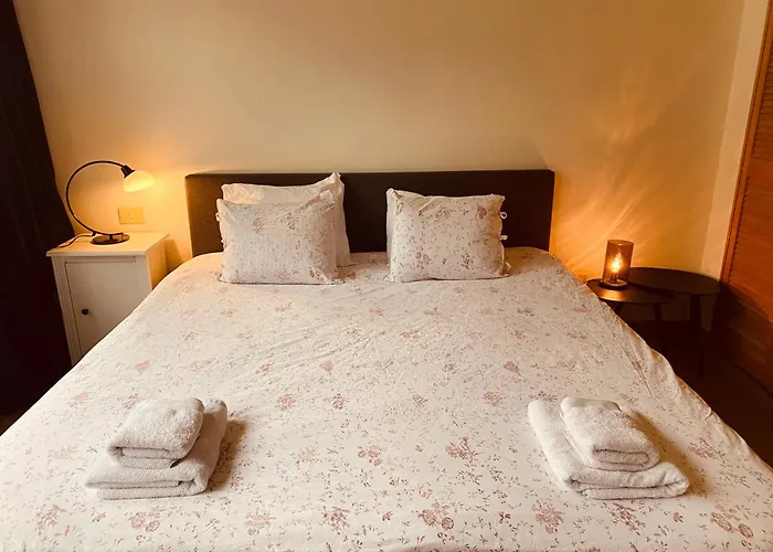 Apartamento Spacious Duplex With Terrace In The Middle Of The Center Gante